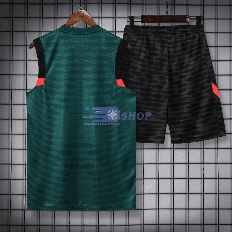 https://www.camisetasdefutbolshop.com/image/20220523SX/beixin/camiseta-de-entrenamiento-liverpool-sin-mangas-2022-2023-gris-claro-001_new.jpg